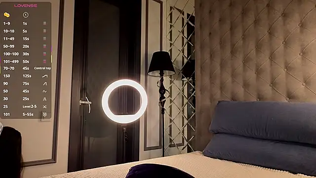 MiguelinaRasmuson online show from 04-12-26, 11:04