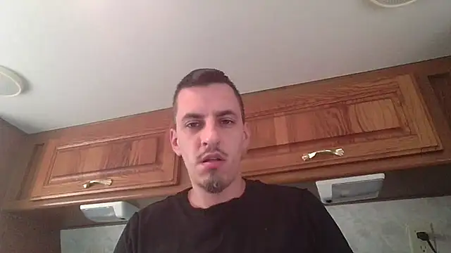 Snapshot of luverrboyy chatting on 07-14-26, 01:17 luverrboyy online show from 07-14-26, 01:17