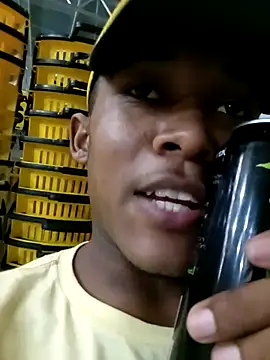 Snapshot of Thasmien chatting on 02-24-26, 12:19 Thasmien online show from 02-24-26, 12:19