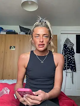 ScarlettGold  online show from 04-07-26, 03:34