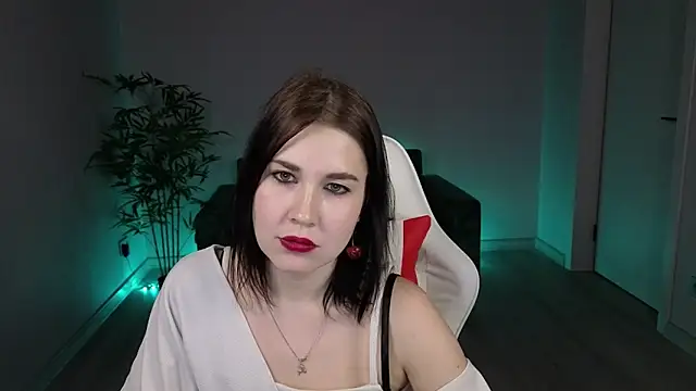 Snapshot of alian_legs chatting on 02-20-26, 09:32 alian legs online show from 02-20-26, 09:32