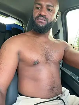 Snapshot of el_guille1 chatting on 02-24-26, 03:54 el guille1 online show from 02-24-26, 03:54