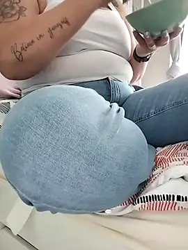 Emma12117 online show from 03-17-26, 09:56