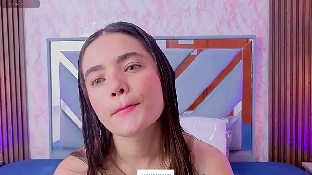 Snapshot of LittleeSara18 chatting on 05-16-26, 11:20 LittleeSara18 online show from 05-16-26, 11:20