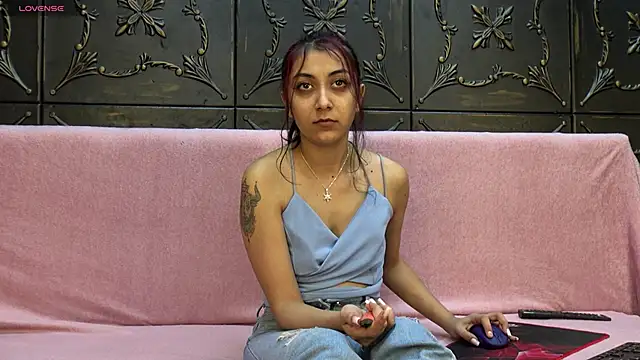 Snapshot of AmberEnna chatting on 02-27-26, 05:57 AmberEnna online show from 02-27-26, 05:57