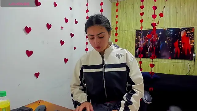 Snapshot of angell_cooper8 chatting on 02-23-26, 12:46 angell cooper8 online show from 02-23-26, 12:46