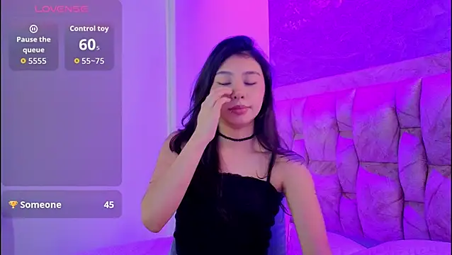 chloe bluee  online show from 07-07-26, 11:14