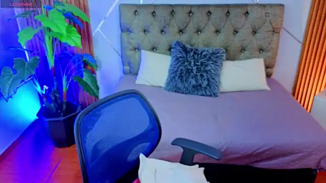 SophyAdams online show from 02-23-26, 06:05