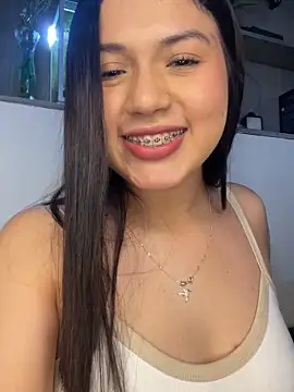 Snapshot of scarleth_marquezz chatting on 06-17-26, 01:08 scarleth marquezz online show from 06-17-26, 01:08
