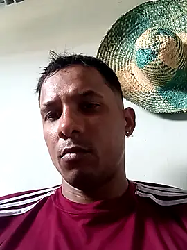 Snapshot of blackhot22c chatting on 02-18-26, 07:10 blackhot22c online show from 02-18-26, 07:10