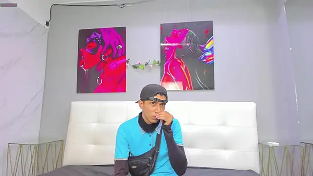 ahsly78Bryan online show from 06-19-26, 07:39