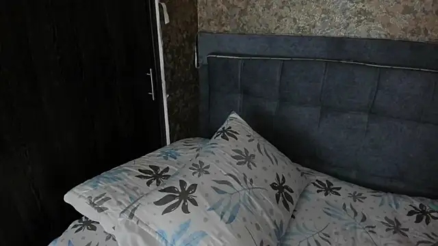 Snapshot of megan_cros chatting on 03-02-26, 03:30 megan cros online show from 03-02-26, 03:30