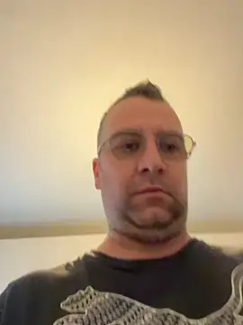 Snapshot of cristian_anal88 chatting on 02-19-26, 10:11 cristian anal88 online show from 02-19-26, 10:11