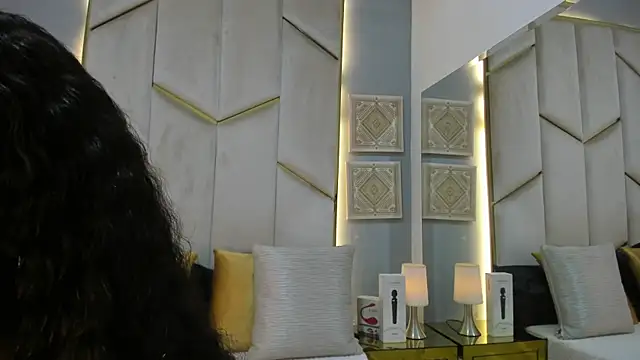 KarinaaCoxx online show from 04-12-26, 01:05