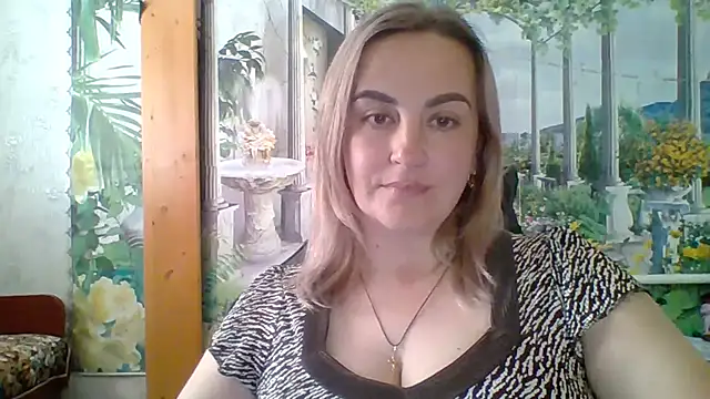 Snapshot of Rinayaii chatting on 03-26-26, 10:21 Rinayaii online show from 03-26-26, 10:21