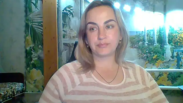 Snapshot of Rinayaii chatting on 03-29-26, 10:32 Rinayaii online show from 03-29-26, 10:32