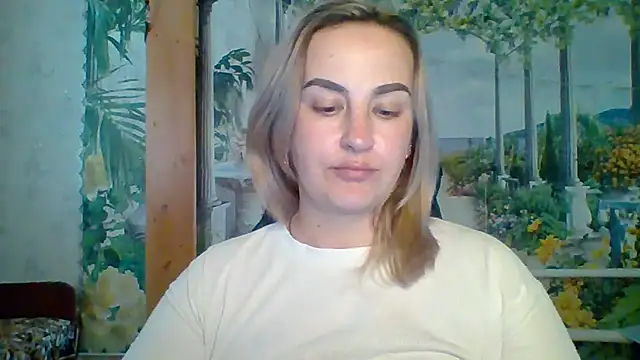 Snapshot of Rinayaii chatting on 04-06-26, 11:11 Rinayaii online show from 04-06-26, 11:11