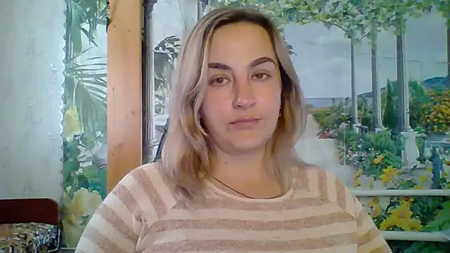 Snapshot of Rinayaii chatting on 04-15-26, 07:48 Rinayaii online show from 04-15-26, 07:48