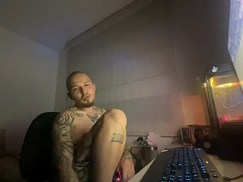 Snapshot of Maximo_Garcia17 chatting on 02-22-26, 03:07 Maximo Garcia17 online show from 02-22-26, 03:07