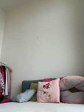 Snapshot of bratzdoll94 chatting on 03-02-26, 10:00 bratzdoll94 online show from 03-02-26, 10:00