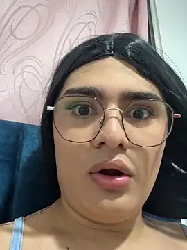 Emma Paez online show from 05-05-26, 05:04