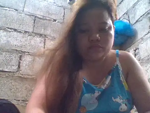 Snapshot of sweetlyn31 chatting on 07-25-26, 05:27 sweetlyn31 online show from 07-25-26, 05:27