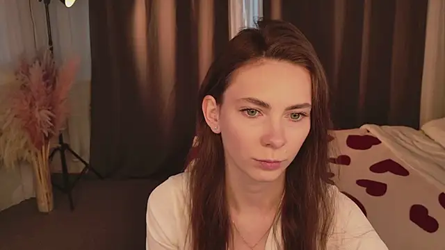 Scarlet Muse  online show from 02-27-26, 09:20