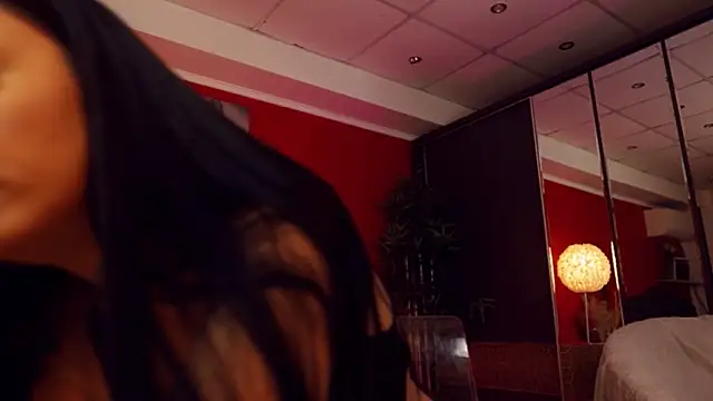 11vyanne online show from 03-28-26, 05:29