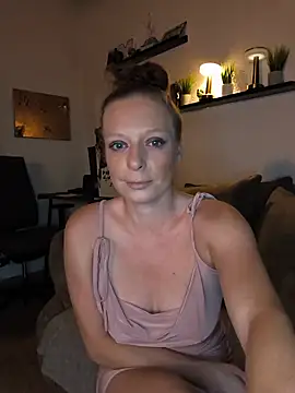 Snapshot of ZaramourXMrX chatting on 07-03-26, 08:26 ZaramourXMrX online show from 07-03-26, 08:26