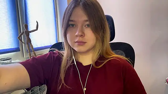 Snapshot of TomikoPfau chatting on 02-23-26, 09:06 TomikoPfau online show from 02-23-26, 09:06