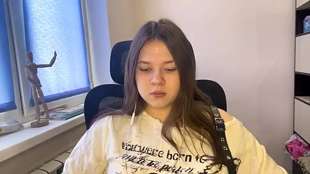 Snapshot of TomikoPfau chatting on 03-01-26, 07:54 TomikoPfau online show from 03-01-26, 07:54