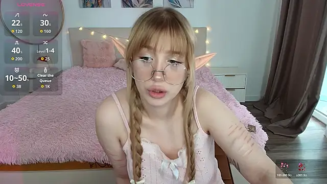 linaloon online show from 03-18-26, 05:10