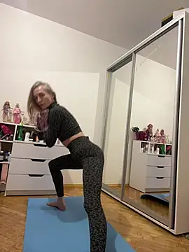 Snapshot of Faiiry_ chatting on 02-24-26, 03:59 Faiiry online show from 02-24-26, 03:59