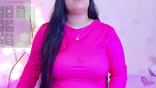 Snapshot of curvybuffgirllll chatting on 05-12-26, 07:33 curvybuffgirllll online show from 05-12-26, 07:33