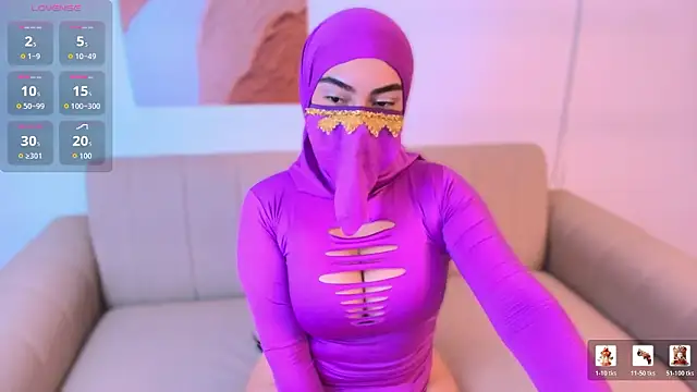 Snapshot of Malika_Noor chatting on 02-24-26, 02:04 Malika Noor online show from 02-24-26, 02:04