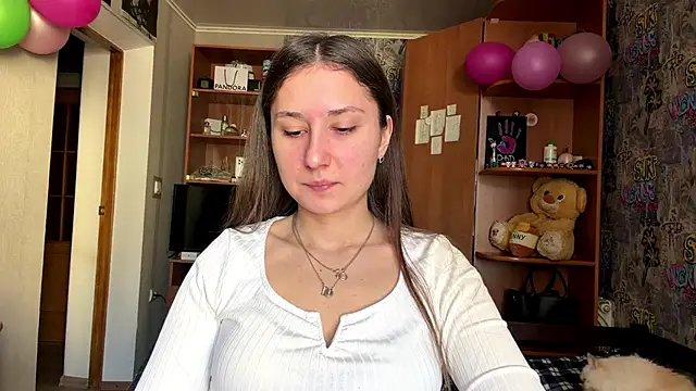 Snapshot of poly_princess chatting on 03-13-26, 09:05 poly princess online show from 03-13-26, 09:05