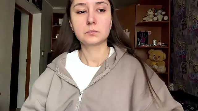 Snapshot of poly_princess chatting on 04-03-26, 08:12 poly princess online show from 04-03-26, 08:12