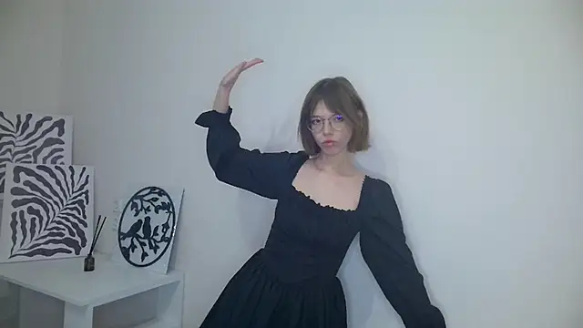 Snapshot of Kate_Mooss chatting on 02-20-26, 03:34 Kate Mooss online show from 02-20-26, 03:34