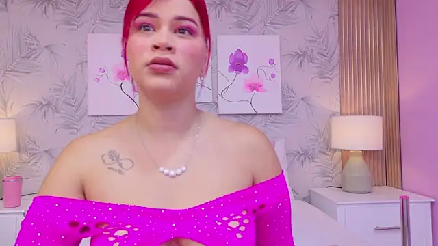 Snapshot of CherryTayloor chatting on 02-26-26, 02:32 CherryTayloor online show from 02-26-26, 02:32