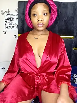 Snapshot of Divine_Beautyxx chatting on 05-02-26, 04:12 Divine Beautyxx online show from 05-02-26, 04:12