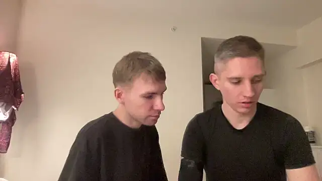 Snapshot of mikenjay chatting on 02-20-26, 07:03 mikenjay online show from 02-20-26, 07:03