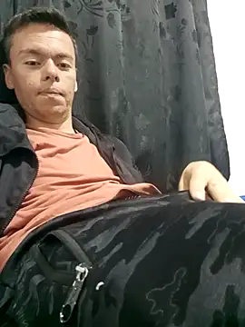 Snapshot of Damiianm chatting on 02-25-26, 01:04 Damiianm online show from 02-25-26, 01:04