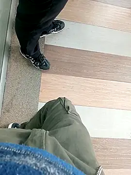 Snapshot of Damiianm chatting on 02-25-26, 01:10 Damiianm online show from 02-25-26, 01:10