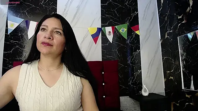 Snapshot of SofiaMoreno_ chatting on 06-17-26, 05:03 SofiaMoreno online show from 06-17-26, 05:03