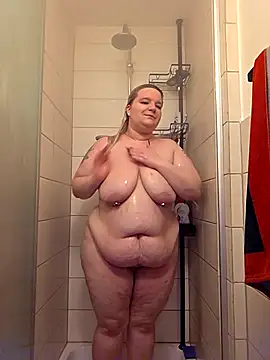 Curvy Lucy  online show from 02-19-26, 10:50