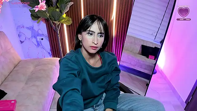 Antonella Moretti  online show from 04-11-26, 02:16