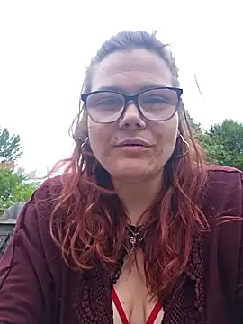 Snapshot of Sexymilf6992 chatting on 06-06-26, 11:53 Sexymilf6992 online show from 06-06-26, 11:53