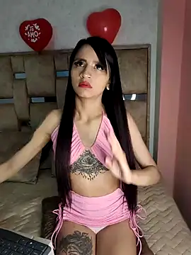 Snapshot of Lauraaa_pink18 chatting on 02-26-26, 03:27 Lauraaa pink18 online show from 02-26-26, 03:27