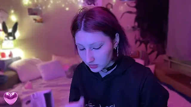 Snapshot of VelvetLiquorrr chatting on 02-24-26, 04:10 VelvetLiquorrr online show from 02-24-26, 04:10