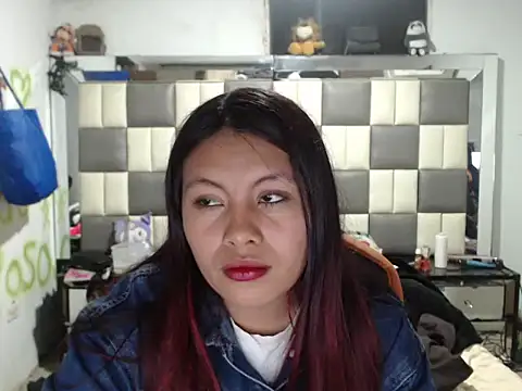 Snapshot of dulcecandy1919 chatting on 02-20-26, 05:15 dulcecandy1919 online show from 02-20-26, 05:15